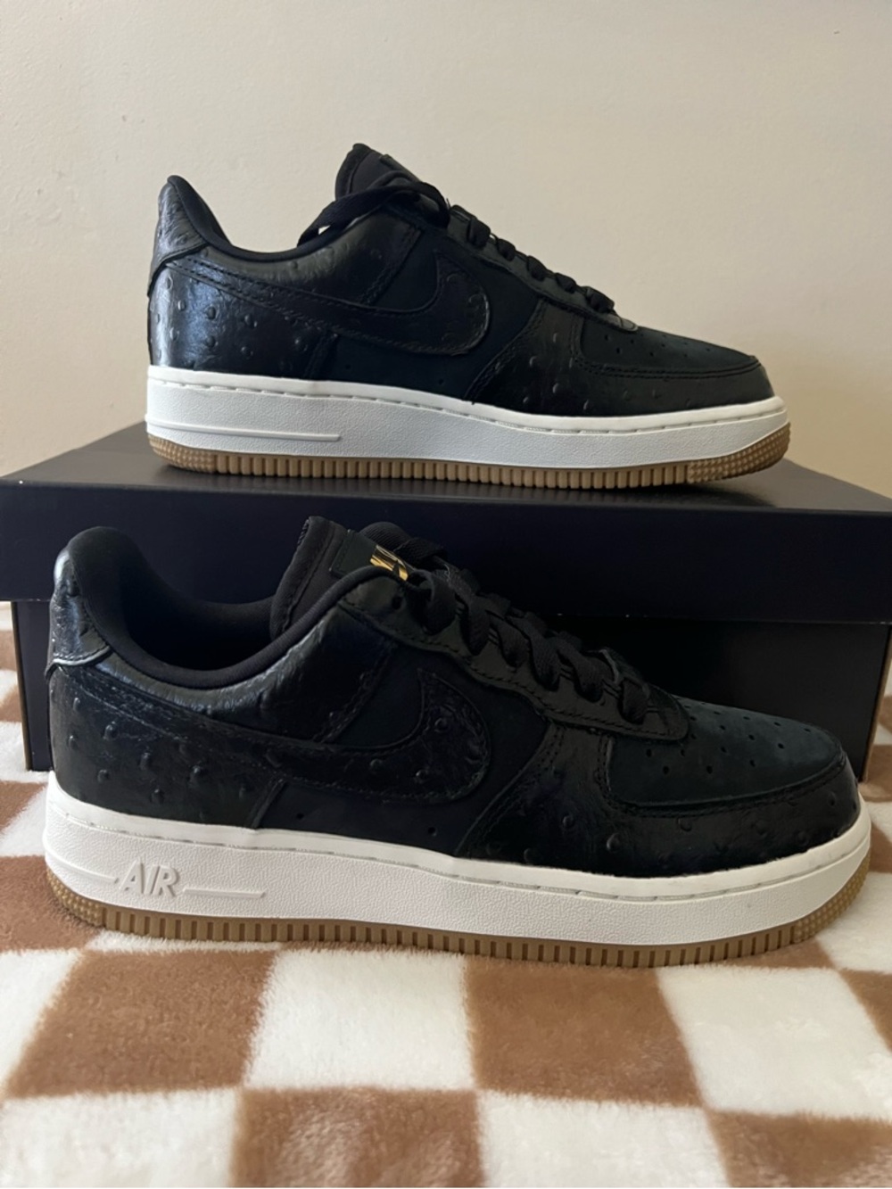 Nike Air Force 1 '07 LX Sneakers Black Ostrich DZ2708 002 Women's Size 6.5 BNIB